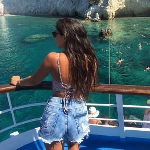 Meet your Posher, Maria